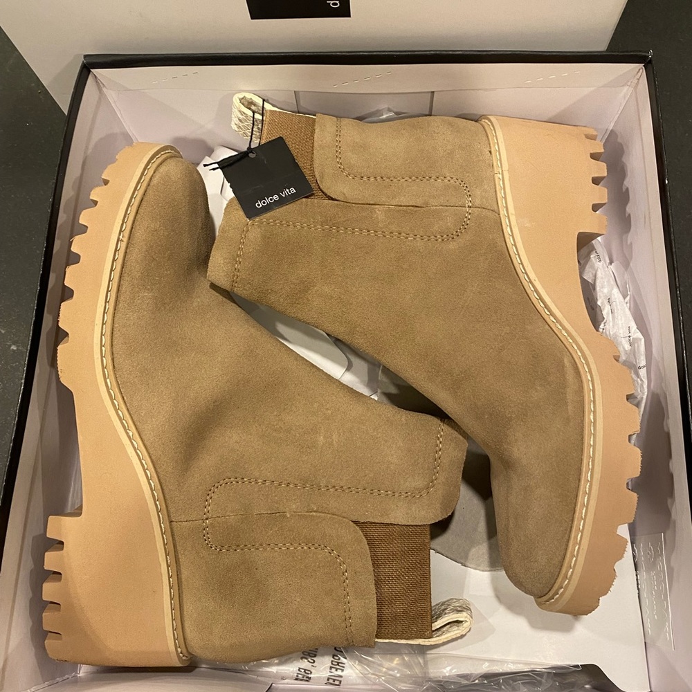 Huey mushroom suede boots